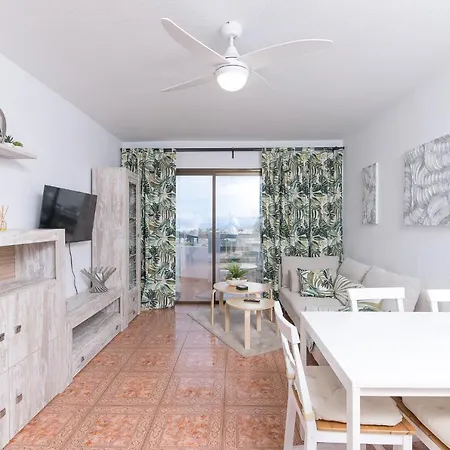 Sea View 2 Bedrooms In With Aircon Lägenhet *