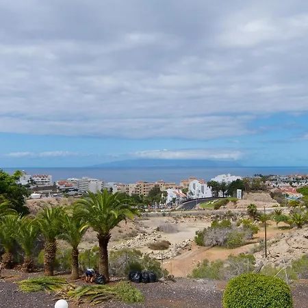 Sea View 2 Bedrooms In With Aircon *