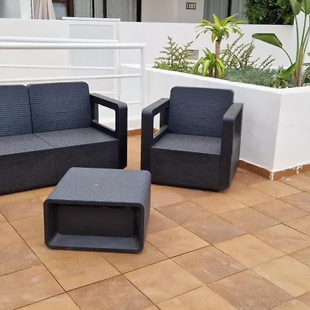 Sea View 2 Bedrooms In With Aircon Appartamento *