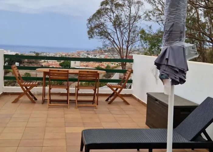 Sea View 2 Bedrooms In With Aircon * 아데제