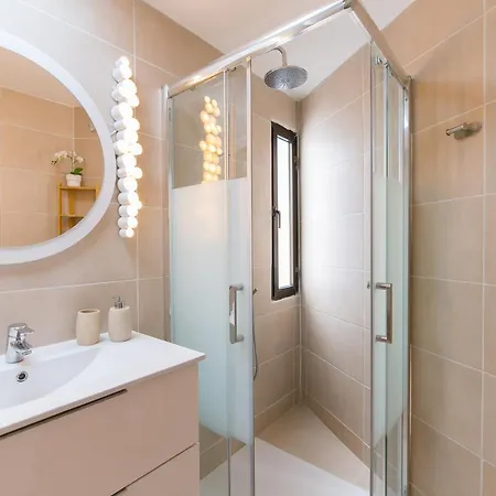 Sea View, Newly Renovated, 2 Bedrooms In Costa Adeje (Tenerife)