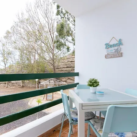 Sea View, Newly Renovated, 2 Bedrooms In